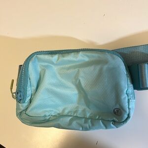Lululemon Everywhere Belt Bag 1L, sky blue